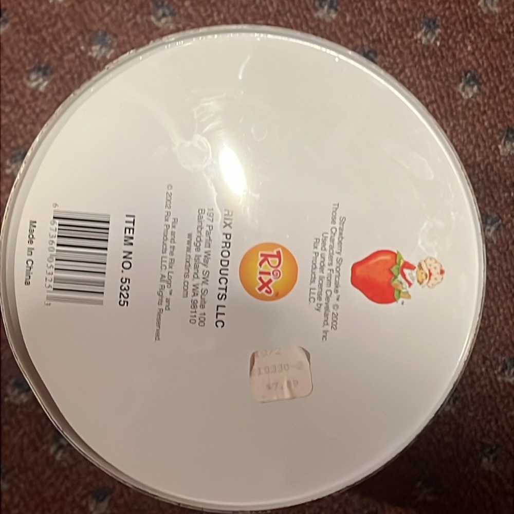 Vintage strawberry shortcake trashcan - Picture 9 of 9